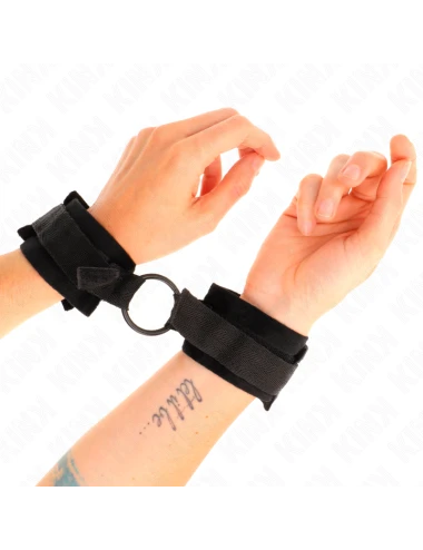 KINK - MANCHETTES DÉBUTANT FOURRURE 25 CM AVEC O-RING 4 CM NOIR AJUSTABLE 15-25 CM