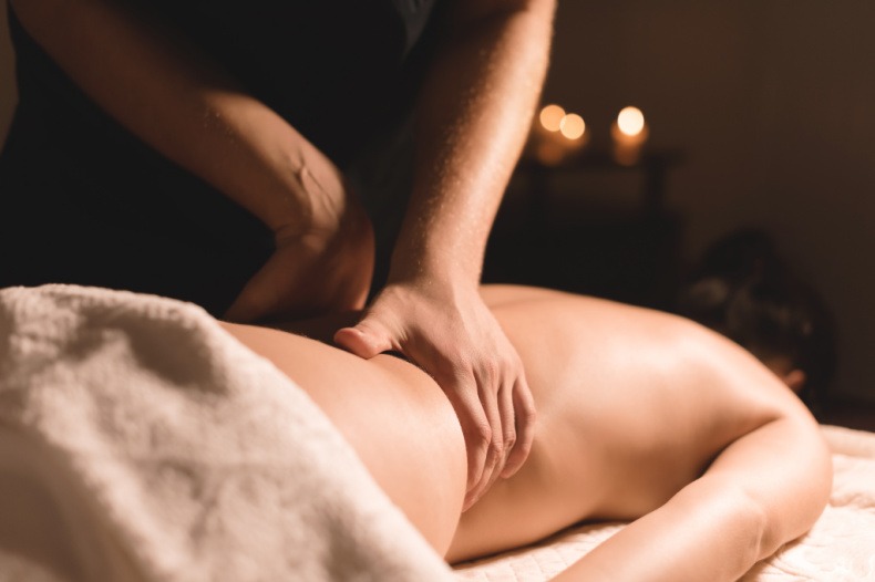 Quatre trucs pour réussir un massage érotique